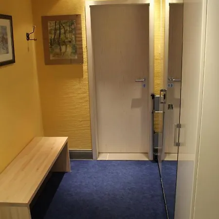 Le Coq Nientiedt לינה וארוחת בוקר 3*